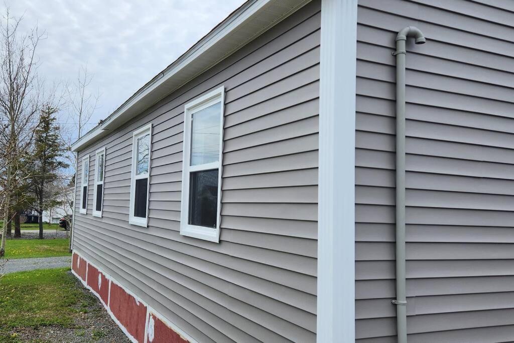 Family Ties Vacation Home - Rossy House Twillingate Ngoại thất bức ảnh